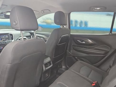 Used 2022 GMC Terrain SLE w/ Driver Convenience Package image 21