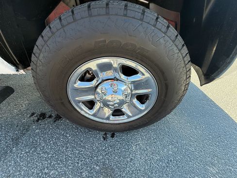 Used 2018 RAM 2500 SLT AWD/4WD image 18