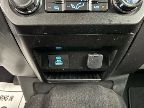 Used 2021 Ford F250 XLT AWD/4WD image 27