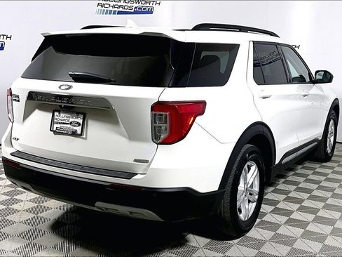 Used 2020 Ford Explorer XLT w/ Equipment Group 202A RWD image 9