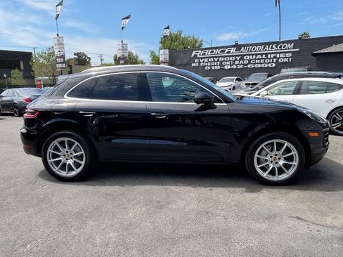 Used 2017 Porsche Macan S AWD/4WD image 27