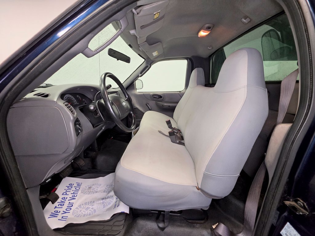 Used 2003 Ford F150 XL RWD image 2