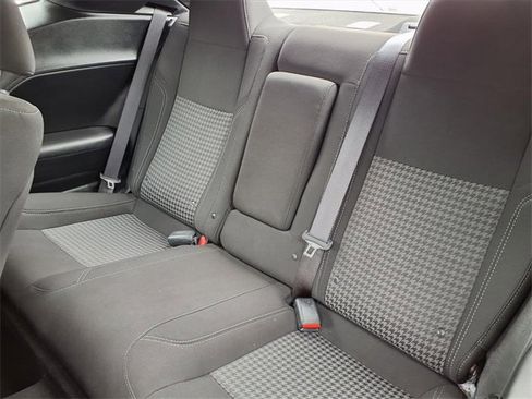 Used 2023 Dodge Challenger SXT image 16