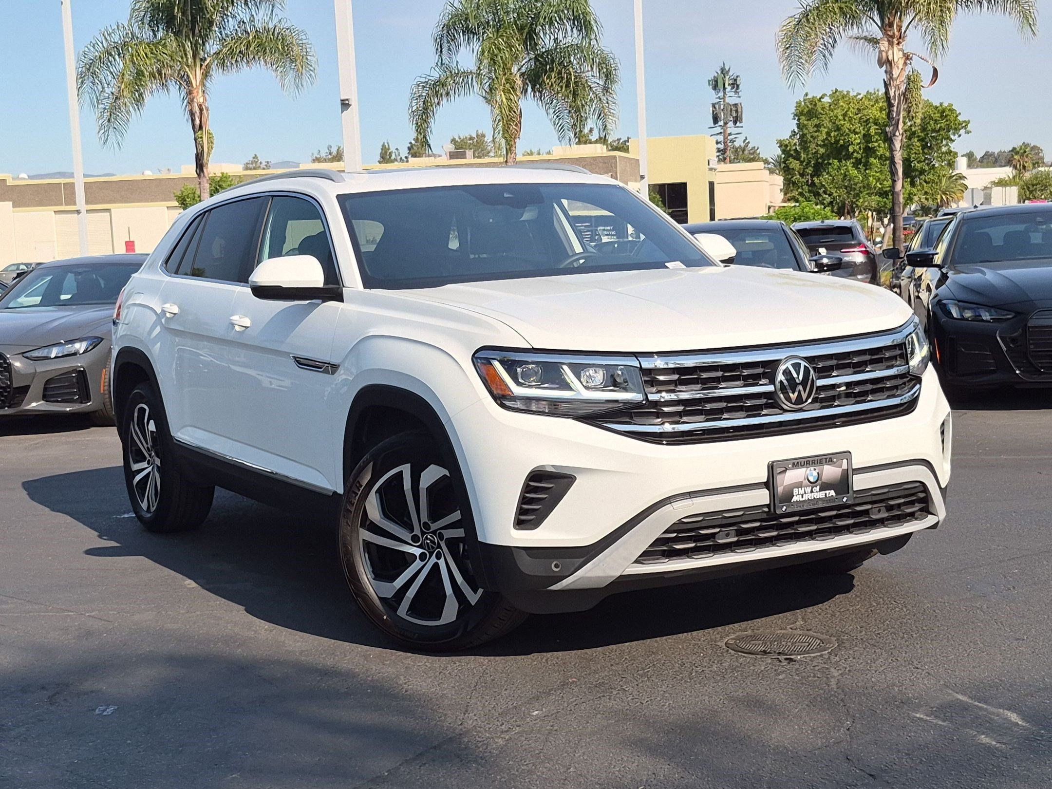 Used 2022 Volkswagen Atlas Cross Sport SEL AWD/4WD image 2