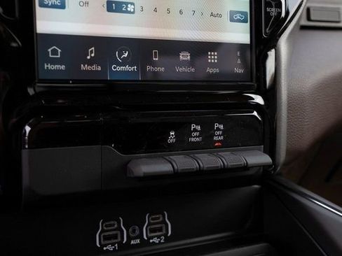 Used 2025 RAM 1500 Laramie w/ Bed Utility Group image 18