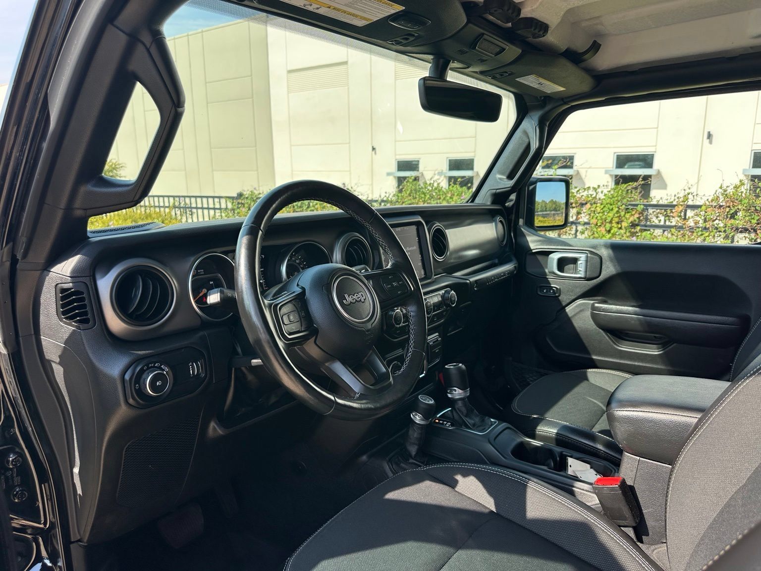Used 2023 Jeep Wrangler Unlimited Sport AWD/4WD image 7