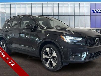 New 2026 Volvo XC40 B5 Plus w/ Climate Package