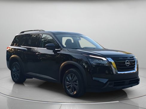 Used 2024 Nissan Pathfinder SV FWD image 38