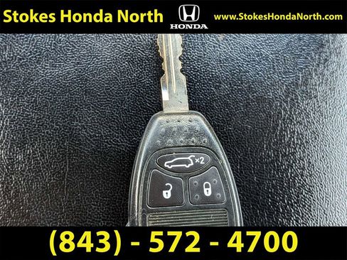 Used 2014 Chrysler 200 LX FWD image 31