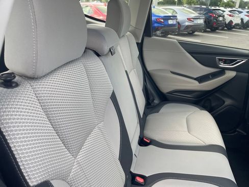 Used 2019 Subaru Forester Premium AWD/4WD image 31