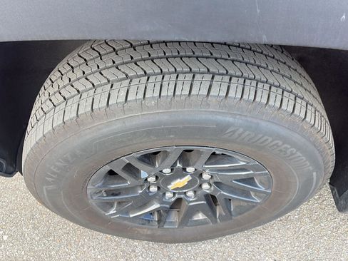 Used 2024 Chevrolet Silverado EV W/T AWD/4WD image 8