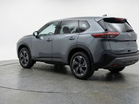 Used 2025 Nissan Rogue SV FWD image 6