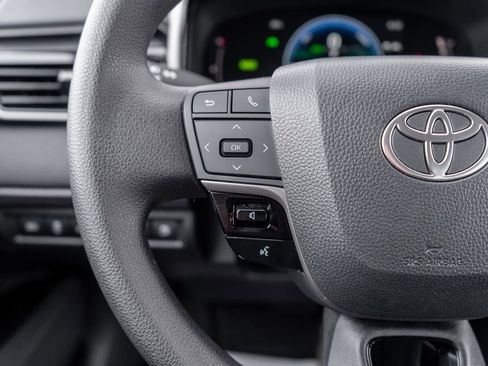 Certified 2026 Toyota Camry LE FWD image 21
