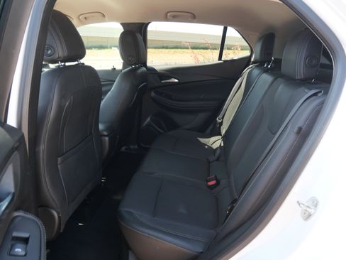 Used 2021 Buick Encore GX Preferred w/ Cold Weather Comfort Package image 9