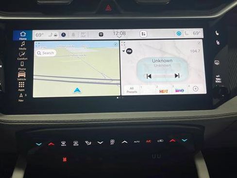 New 2026 Jeep Cherokee Overland w/ Trailer Tow Group image 13