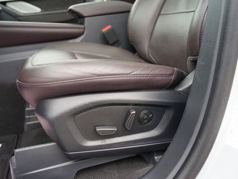 Certified 2025 Ford Explorer Platinum w/ LUX Leather Package image 13