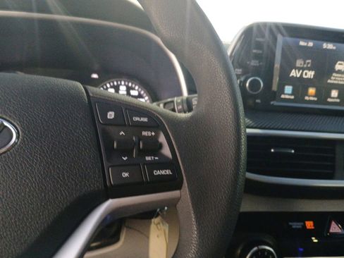 Used 2020 Hyundai Tucson SE w/ Cargo Package image 23