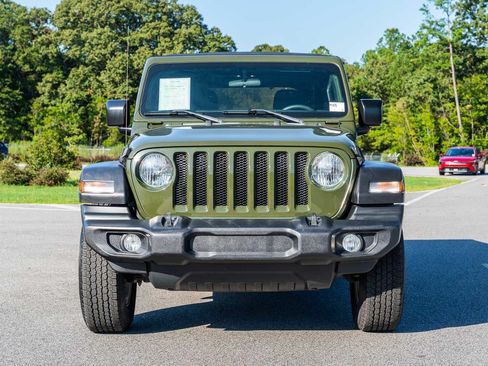 Used 2023 Jeep Wrangler Unlimited Sport AWD/4WD image 2