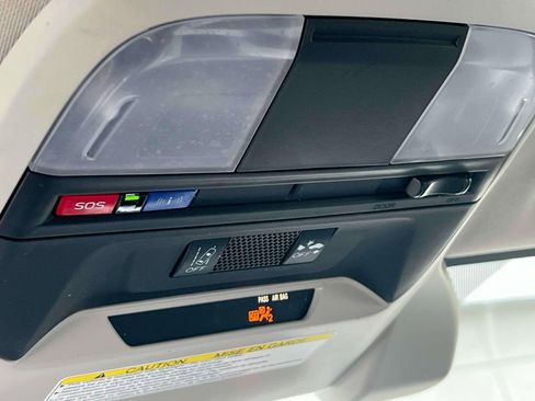 Used 2023 Subaru Crosstrek 2.5i Limited image 9