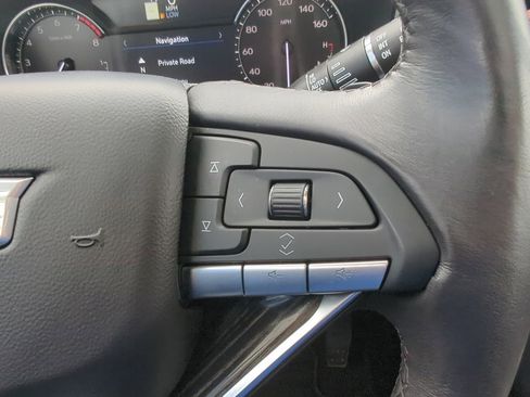 Used 2025 Cadillac XT6 Premium Luxury image 16