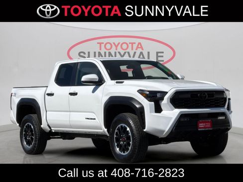 Certified 2025 Toyota Tacoma TRD Off-Road image 11