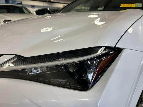Used 2023 Lexus UX 250h F Sport AWD/4WD image 7