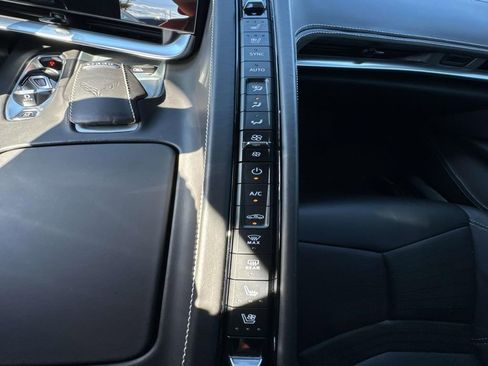Used 2023 Chevrolet Corvette Stingray Premium Cpe w/ Z51 Performance Package image 23