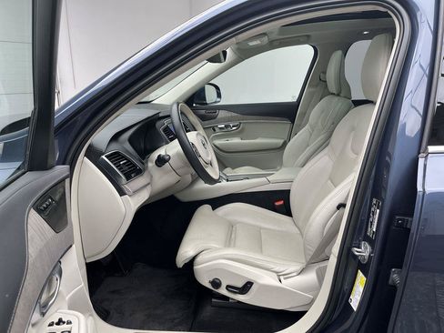Used 2023 Volvo XC90 B6 Ultimate AWD/4WD image 3