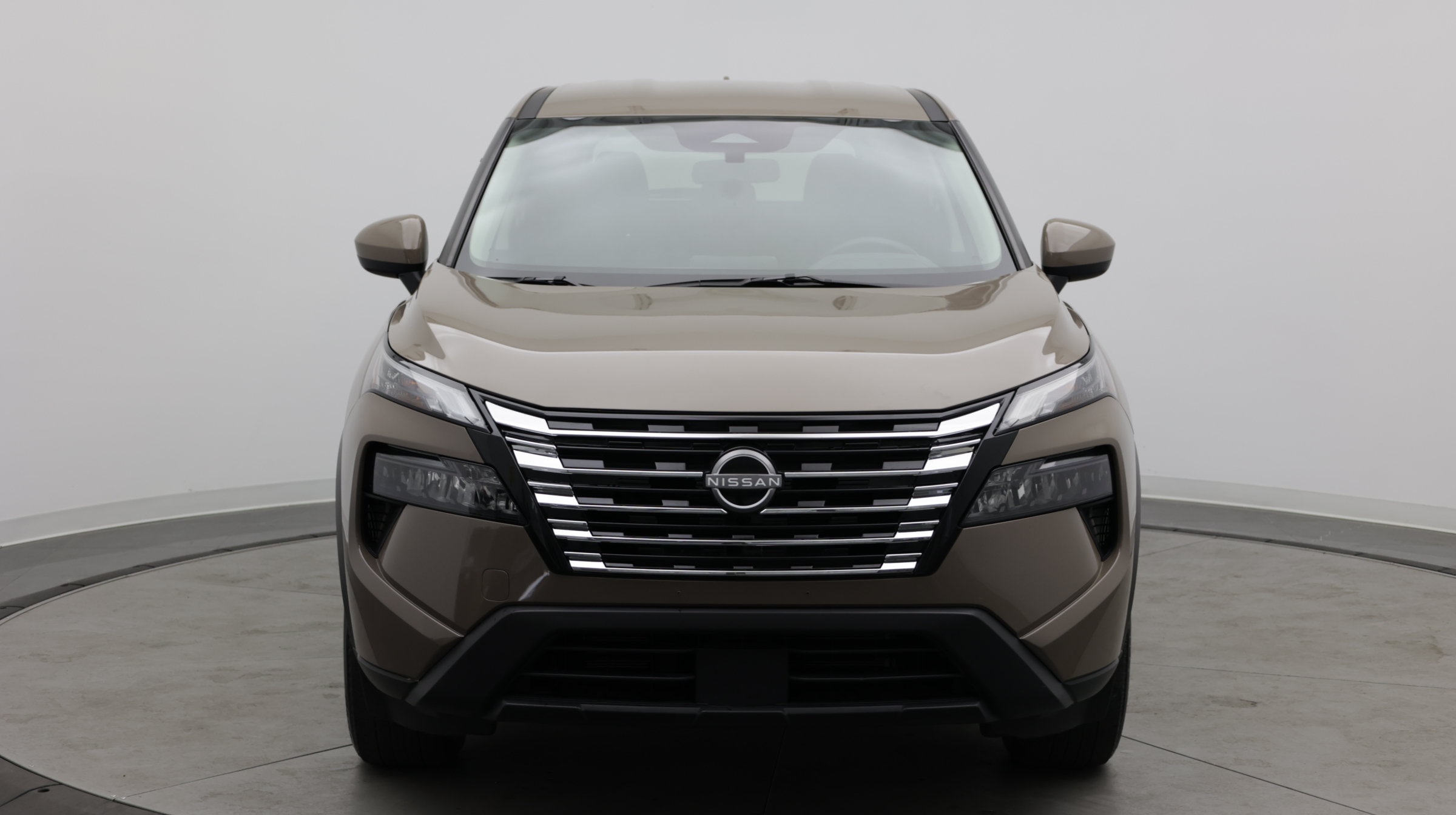 Used 2025 Nissan Rogue SV AWD/4WD image 2