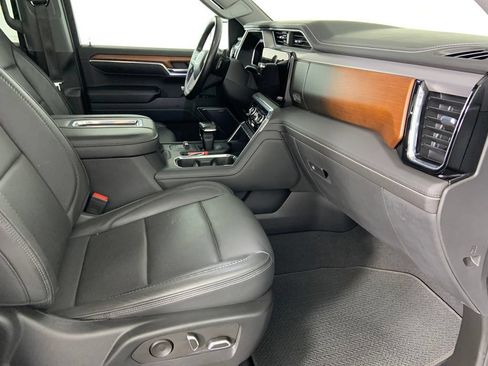 Used 2022 GMC Sierra 1500 Denali w/ Denali Reserve Package AWD/4WD image 16