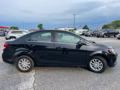 Used 2019 Chevrolet Sonic LT FWD image 7
