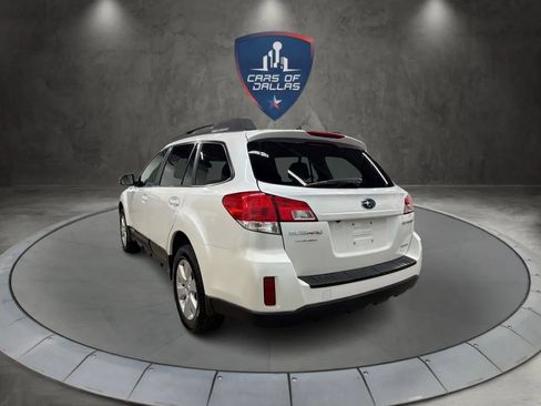 Used 2011 Subaru Outback 2.5i Limited AWD/4WD image 3