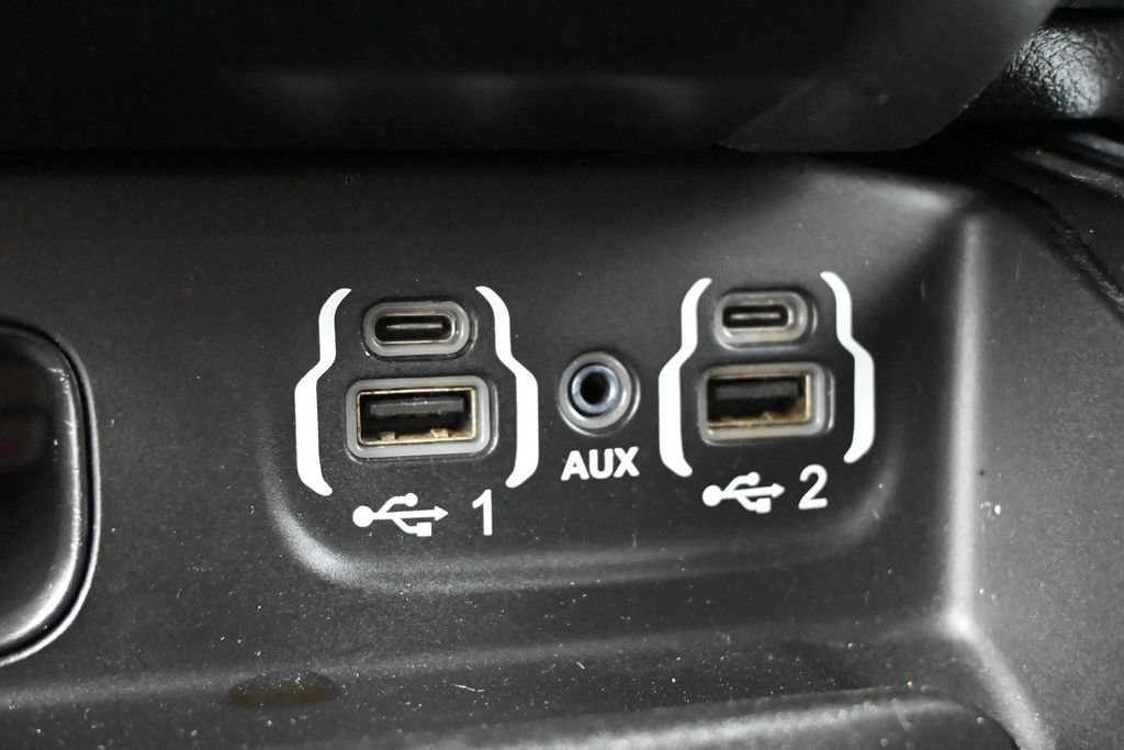 Used 2021 RAM 1500 Laramie AWD/4WD image 14