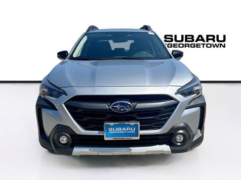 Used 2025 Subaru Outback Limited AWD/4WD image 2