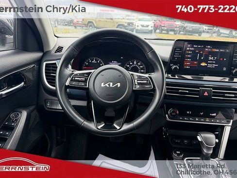 Used 2023 Kia Seltos S image 7