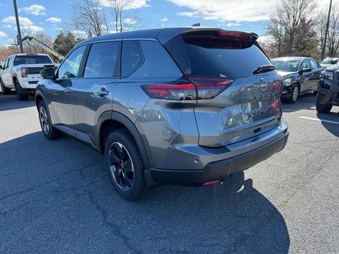 New 2026 Nissan Rogue SV image 7