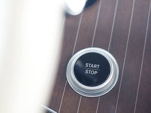 Certified 2023 Mercedes-Benz EQS 450+ 4MATIC SUV image 30