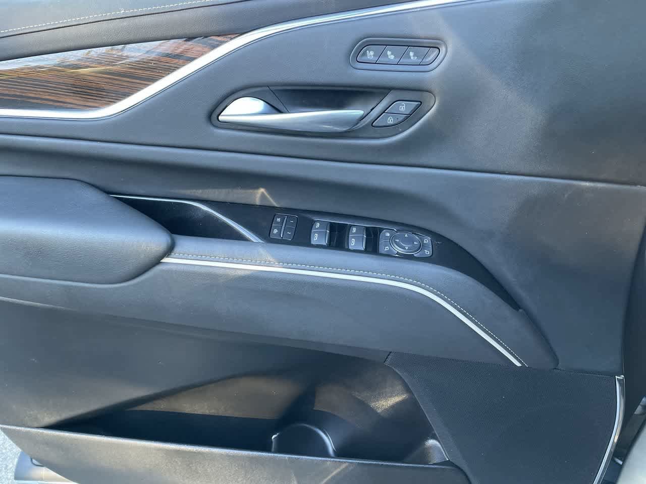 Certified 2024 Cadillac Escalade Premium Luxury w/ LPO, Floor Liner Package AWD/4WD image 39