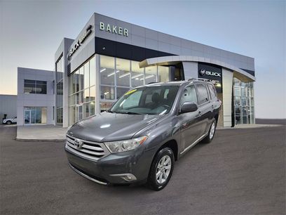 Used 2012 Toyota Highlander SE