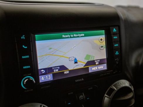 Used 2017 Jeep Wrangler Unlimited Rubicon image 52