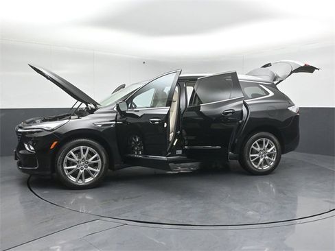 Used 2023 Buick Enclave Essence w/ Experience Buick Package image 57