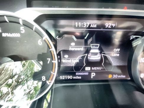 Used 2023 Nissan Rogue S FWD image 12