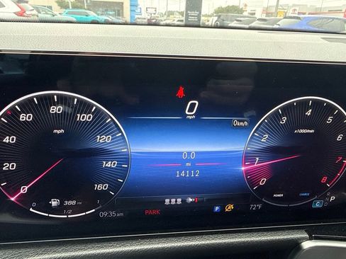 Certified 2025 Mercedes-Benz GLB 250 4MATIC image 10