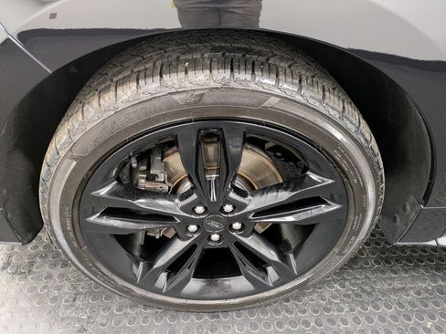 Used 2020 Ford Edge ST w/ Equipment Group 401A AWD/4WD image 7