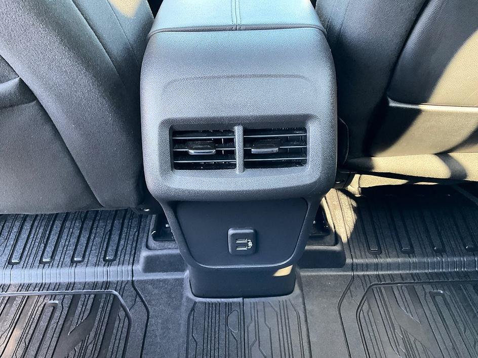 Used 2019 GMC Terrain SLE w/ Driver Convenience Package AWD/4WD image 34