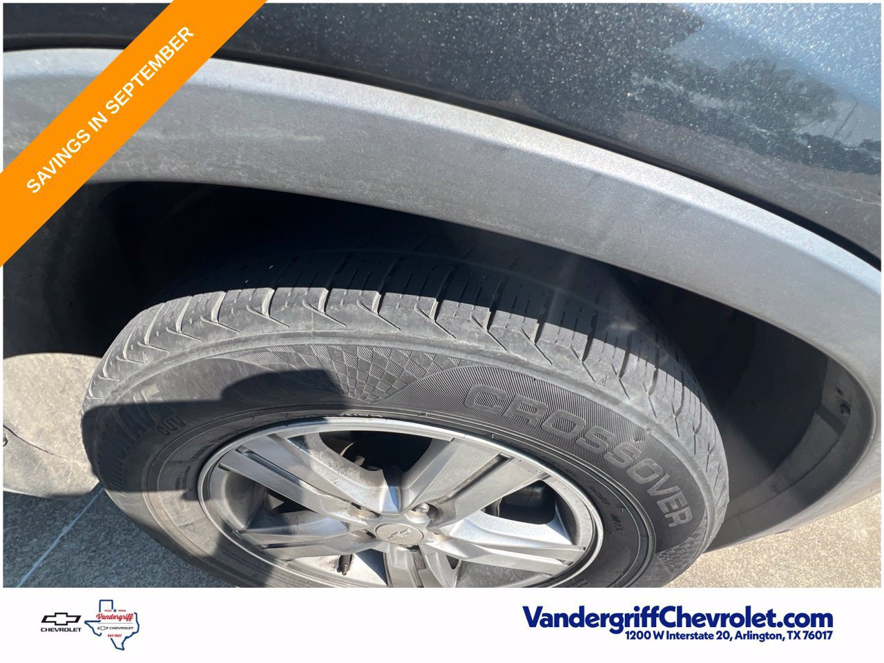 Used 2017 Chevrolet Trax LT w/ Sun & Sound Package FWD image 5