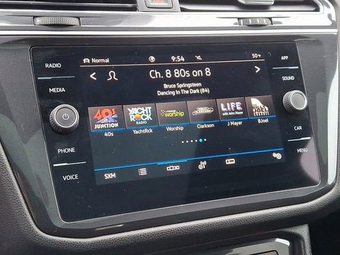 Certified 2023 Volkswagen Tiguan SE R-Line AWD/4WD image 23
