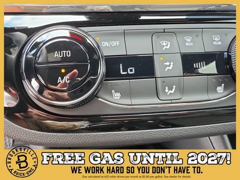 New 2026 Buick Envista Sport Touring w/ Convenience I Package FWD image 21