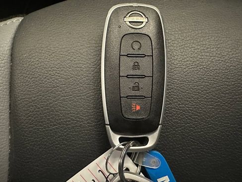 Used 2024 Nissan Kicks SR w/ SR Premium Package FWD image 16