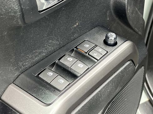 Used 2023 Toyota Tacoma TRD Off-Road AWD/4WD image 25